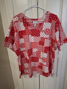 Denim&Co Red and White Patchwork Print Short Sleeve Top Nwot